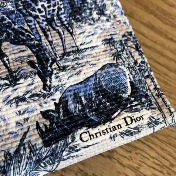 Dior Around the World Limited Edition Straw Tote - Picture 9 of 16